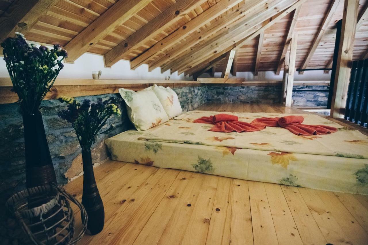Завоя Hotel Krushuna Buitenkant foto