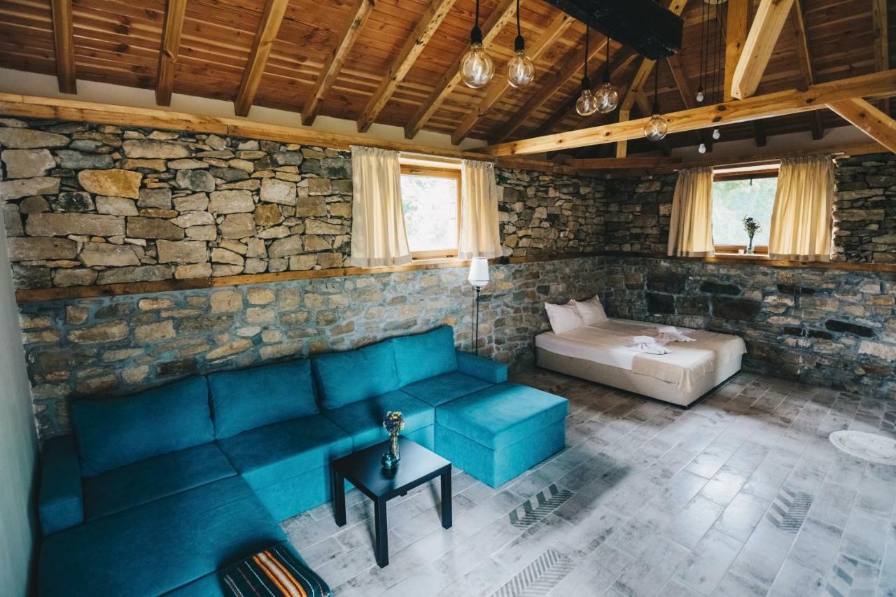 Завоя Hotel Krushuna Buitenkant foto